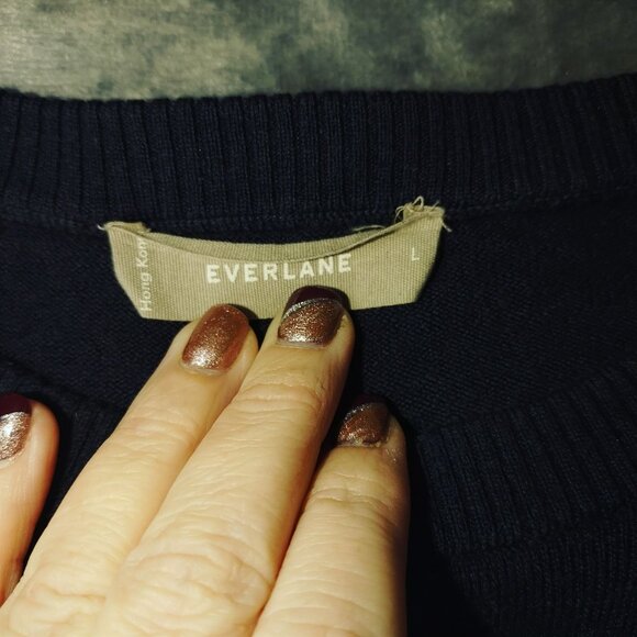 Everlane‎ Womens 100% Wool Sweater L Navy Blue Crewneck Pullover Classic Vibes - Picture 2 of 9
